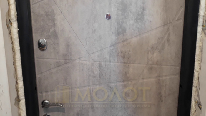 Двери входные в квартиру, модель "Сити"