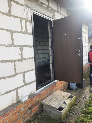 Уличные входные двери с терморазрывом, модель "Термо"