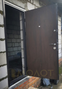 Уличные двери с терморазрывом