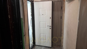 Двери входные в квартиру под заказ, модель